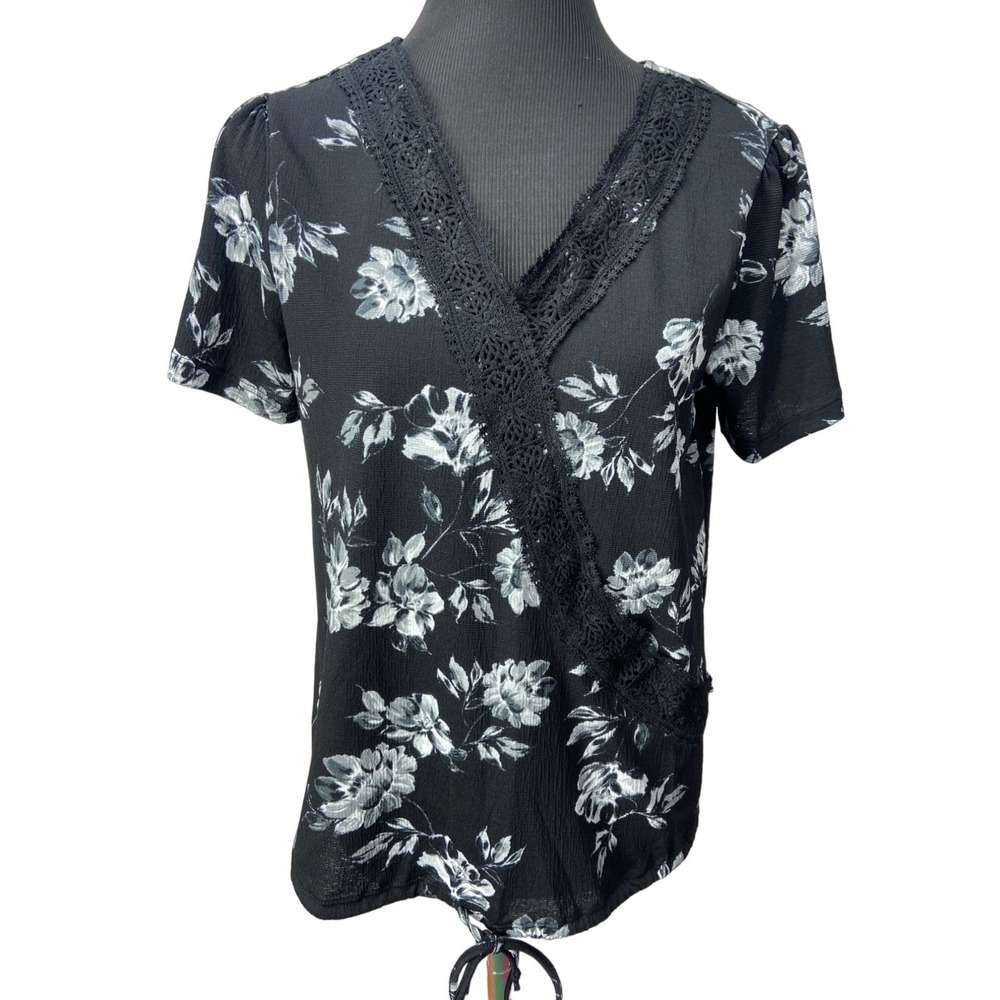 Fred David Womens Black White Floral Lace Trim Faux Wrap Tie Hem Blouse Top M